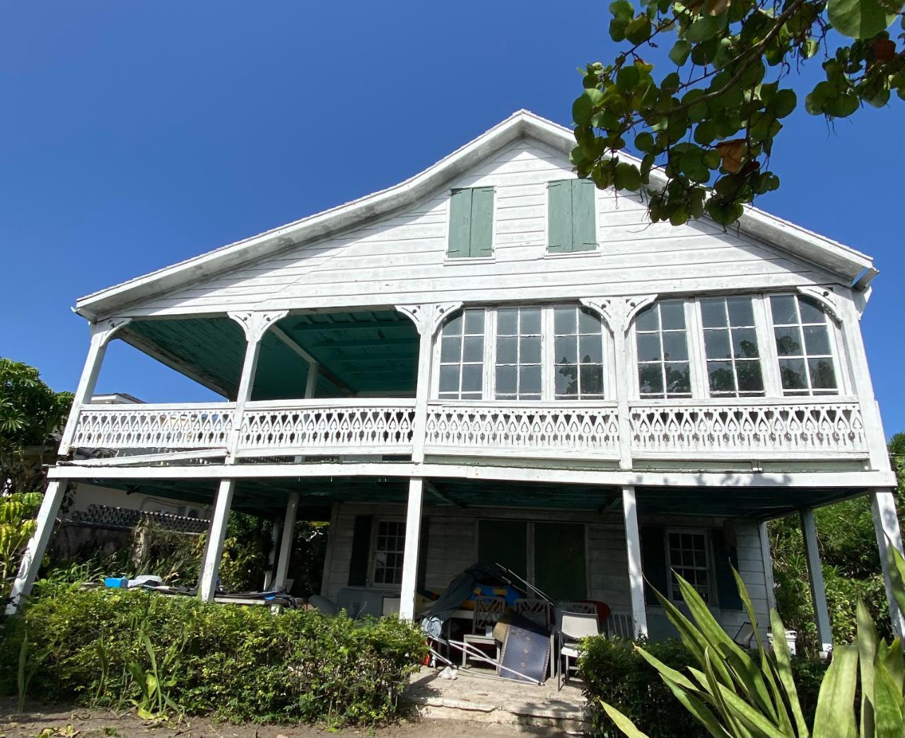 Tabebuia Terrace Harbour House