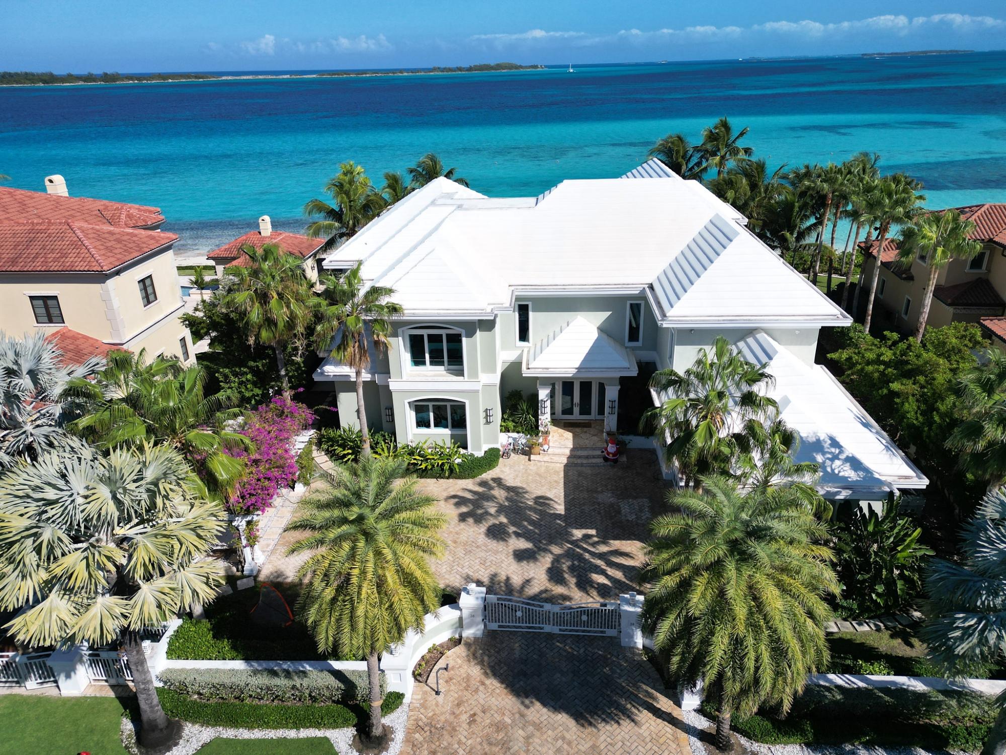 Luxury Beachfront Estate in Paradise Island