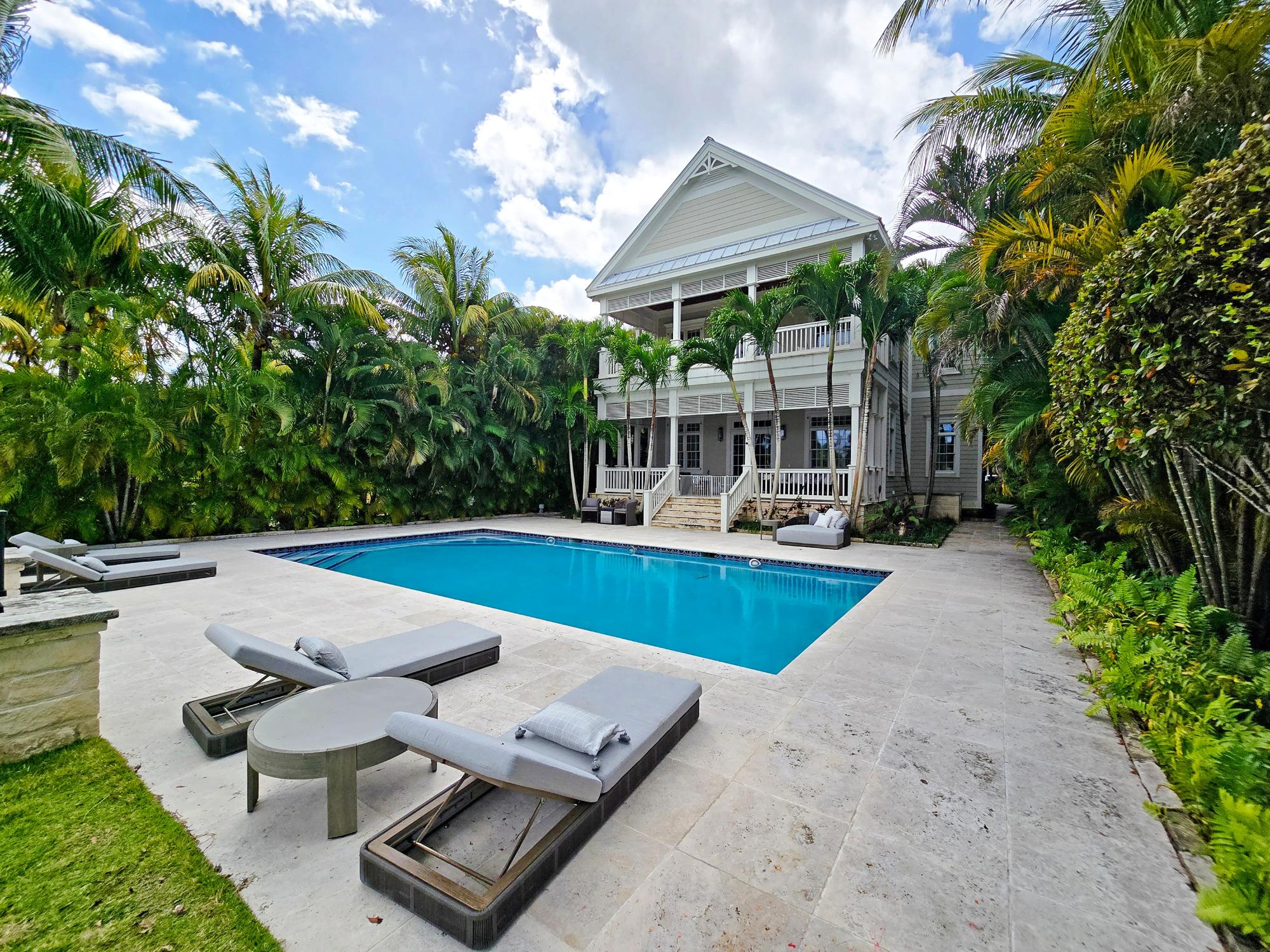 Coolville residence Old Fort Bay