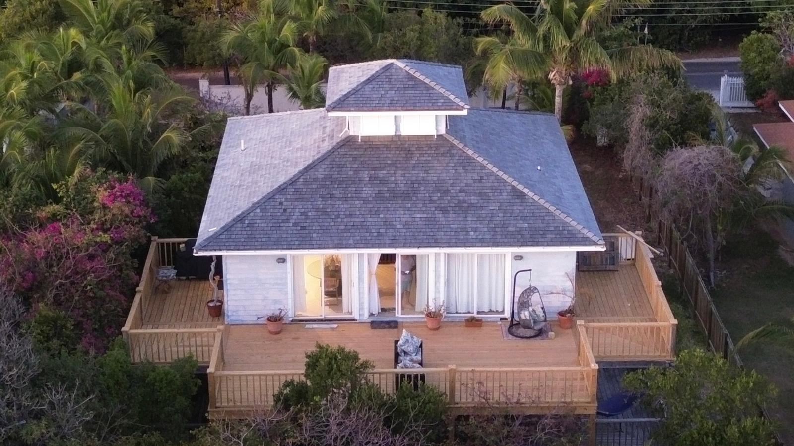 Elegant Home in Dunmore Town